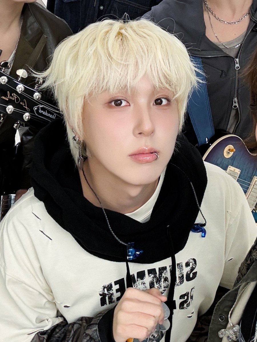 ham_giuk's tweet photo. 얼씨구? 기우기 입에 뭐야ㅠㅠㅠ 귀여워 https://t.co/FVqDO1lzyO