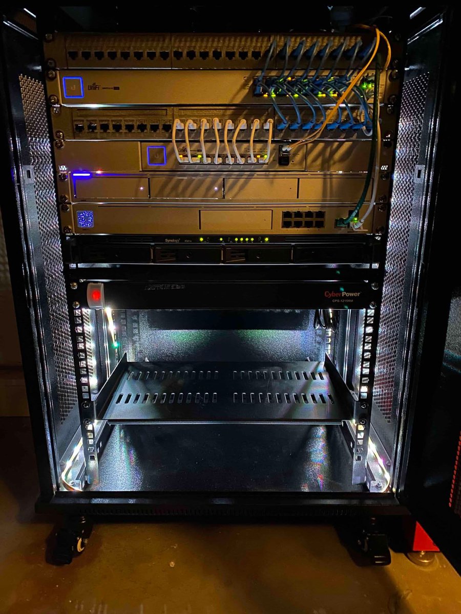 EmmanuelOwosen2's tweet photo. @Apexkicks254 Need professional ELV security solutions for your facility? Contact Wambi Enterprise today — 07017221101.”#SecuritySystem
#CCTVInstallation
#SmartHome
#FireAlarmSystem
#AIsecurity
#TechTok
#Surveillance
#HomeSecurity
#BusinessSecurity
#ELVSystems https://t.co/DhAcozraJZ