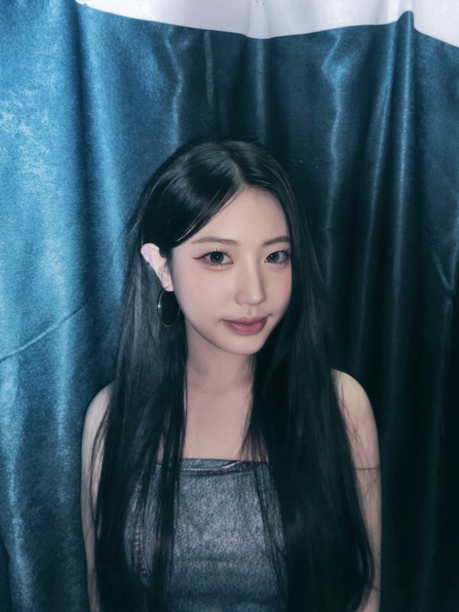 CRAZANGEL_'s tweet photo. 👀🫵🏻

#CrazAngel #크레이즈엔젤  #クレイズエンジェル 
#SOLMI #솔미 https://t.co/hvfn5ZAuBw