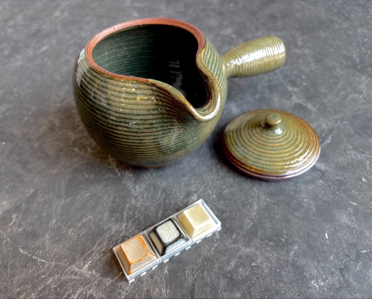 dekotsue's tweet photo. 2026/5/30JRRE戦利品①
絶対買いたいものリスト品は入場して
地図見ながら猛突進で伺いました🤭笑

3dプリンターの積層が美しい焼物
と、
めちゃかわの陶器キーキャップ

#JRRE2026
@spi0003 ありがとうございました！🤭 https://t.co/0yn31dnxAh
