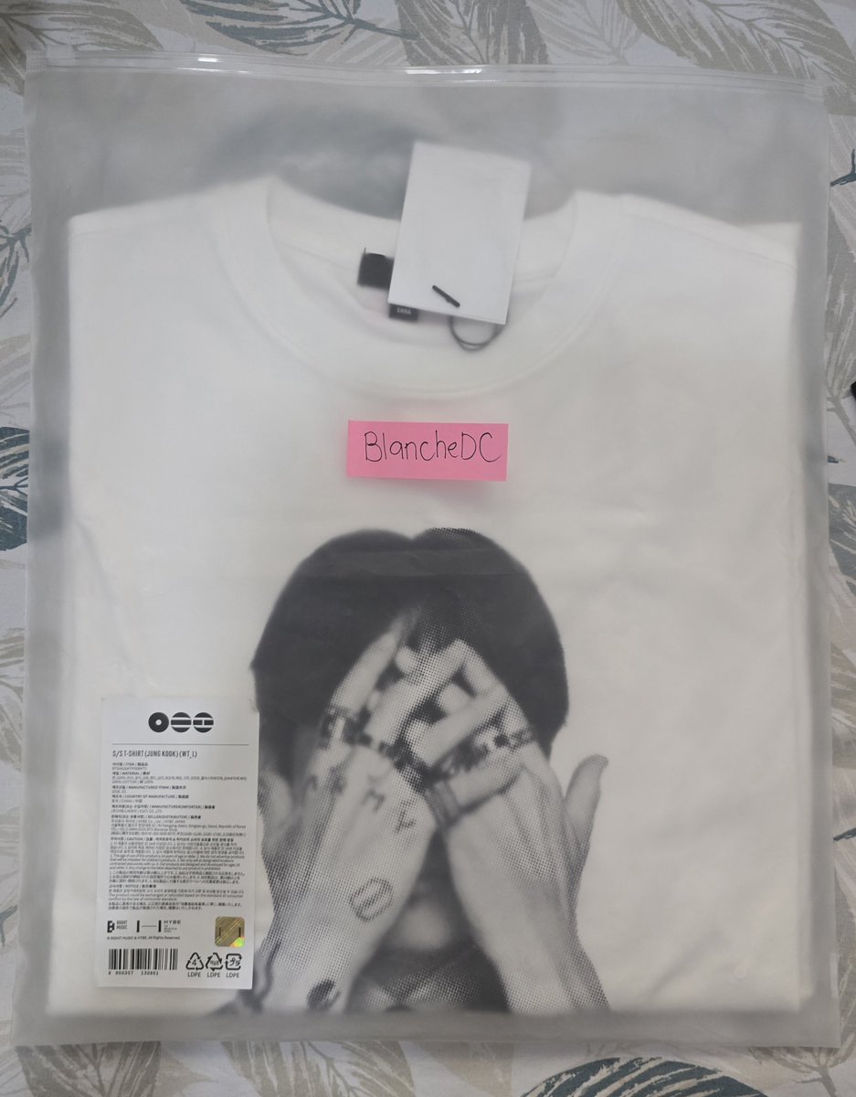 BlancheDC's tweet photo. WTS / LFB ON HAND

📍Malibay, Pasay City

S/S T-Shirt (Jungkook) - Brand New

Large (1 pc available)

 DM for price + sf

🏷 bts rm jin suga jhope jimin v jungkook https://t.co/2T9yeDmIe2