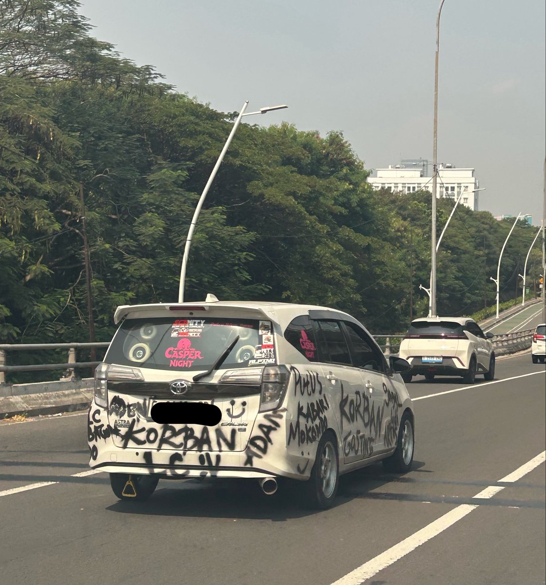 gadinglyfe's tweet photo. Kesalahan apa yang bro lakukan 😭 https://t.co/eVAdI8WhVp