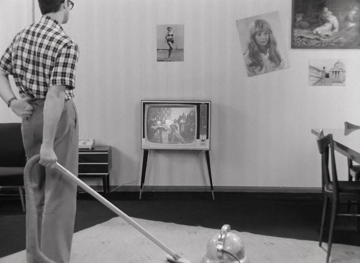 sovietcine's tweet photo. Televisions in Soviet Cinema https://t.co/qH3nfH9V96