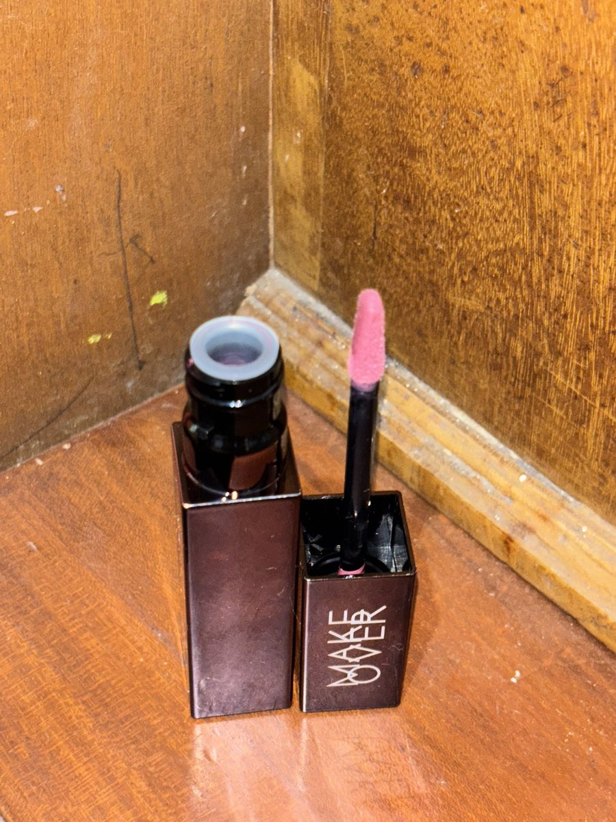 pineappleavo's tweet photo. WTS WTB
Makeover lip glazed shade D24
💸60k nego
https://t.co/77c0nBCgfX

Somethinc lip glazed shade sassy
💸 55k nego
https://t.co/eqRDn25yiX

#zonuang #zonajajan https://t.co/PXjrKWqTHe