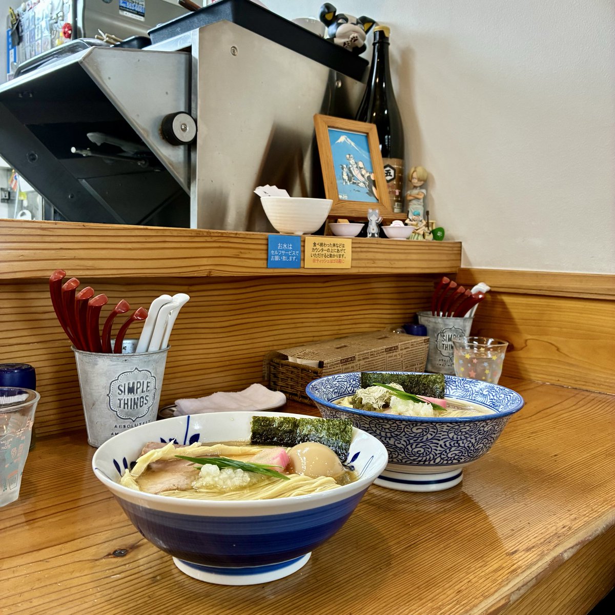 ke2h1's tweet photo. 麺処 いし川 ＠あきる野市
『白醤油』＋味玉

この日はいし川さんでラーメン🍜を…
ワタシは白醤油🍜に味玉🥚をつけて注文🙋
うーん！いつ食べてもホッ♨️とする味…やっぱり美味し〜い❣️
じっくり堪能しました😊♪

#麺処いし川 https://t.co/LC9oPOzZMP