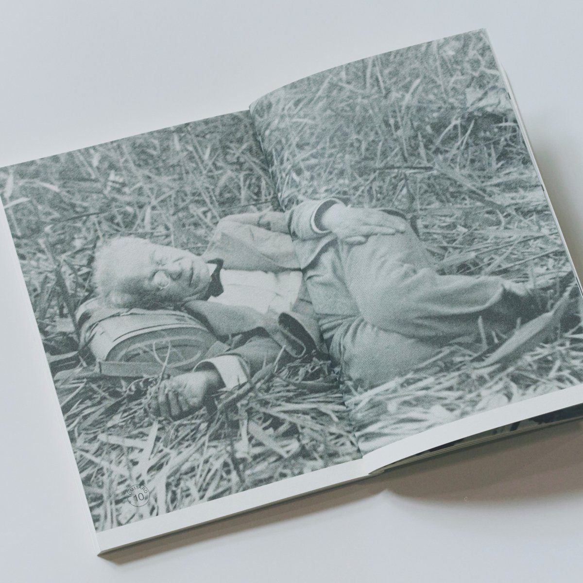 muji_net's tweet photo. 「知は、みんなを楽しませるもの。稀代の植物学者は実践の人でした」 
いとうせいこうが読む、牧野富太郎

#MUJIBOOKS  「人と物」シリーズ
https://t.co/pOmOmPDlDL https://t.co/0y6XBgJSie