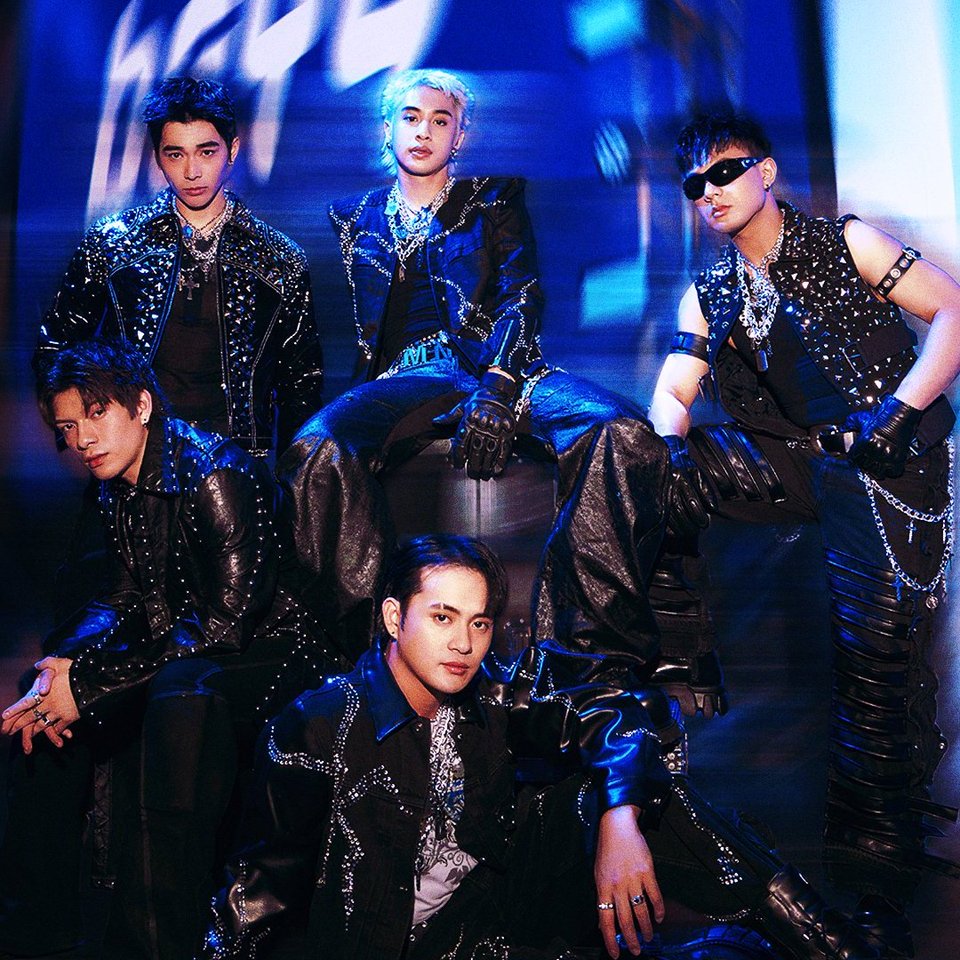 popbasephil's tweet photo. 7 songs of BGYO are currently charting on iTunes Philippines Top Songs chart:

#5 – Forever Tonight
#8 – Sinta
#10 – Raindrop
#11 – Mean Girl
#12 – Trono
#13 – Life Too Short
#16 – Fresh https://t.co/RZkyF9yhSB