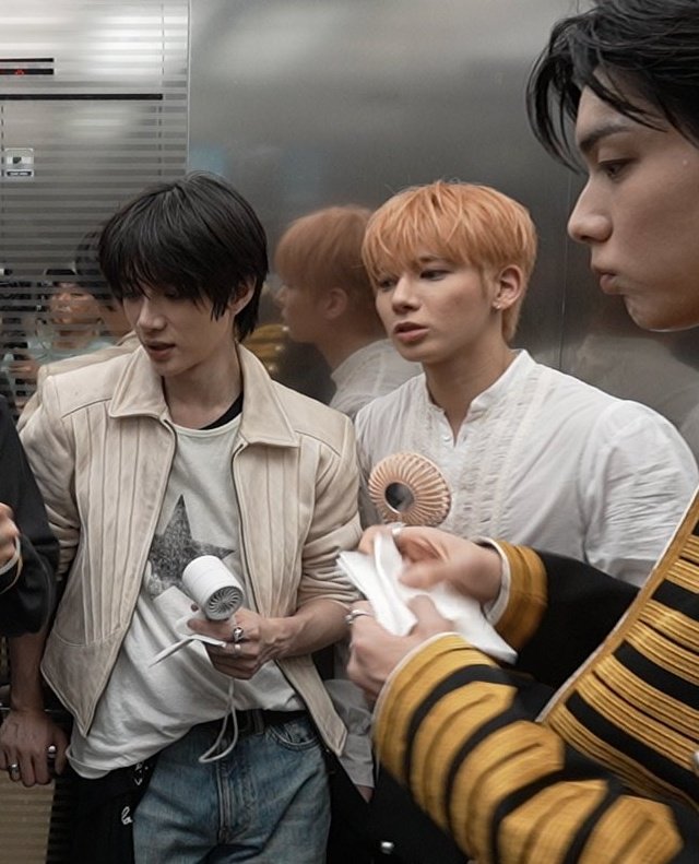 JCICHATM's tweet photo. 🐶🐱 https://t.co/frVQxsffXr