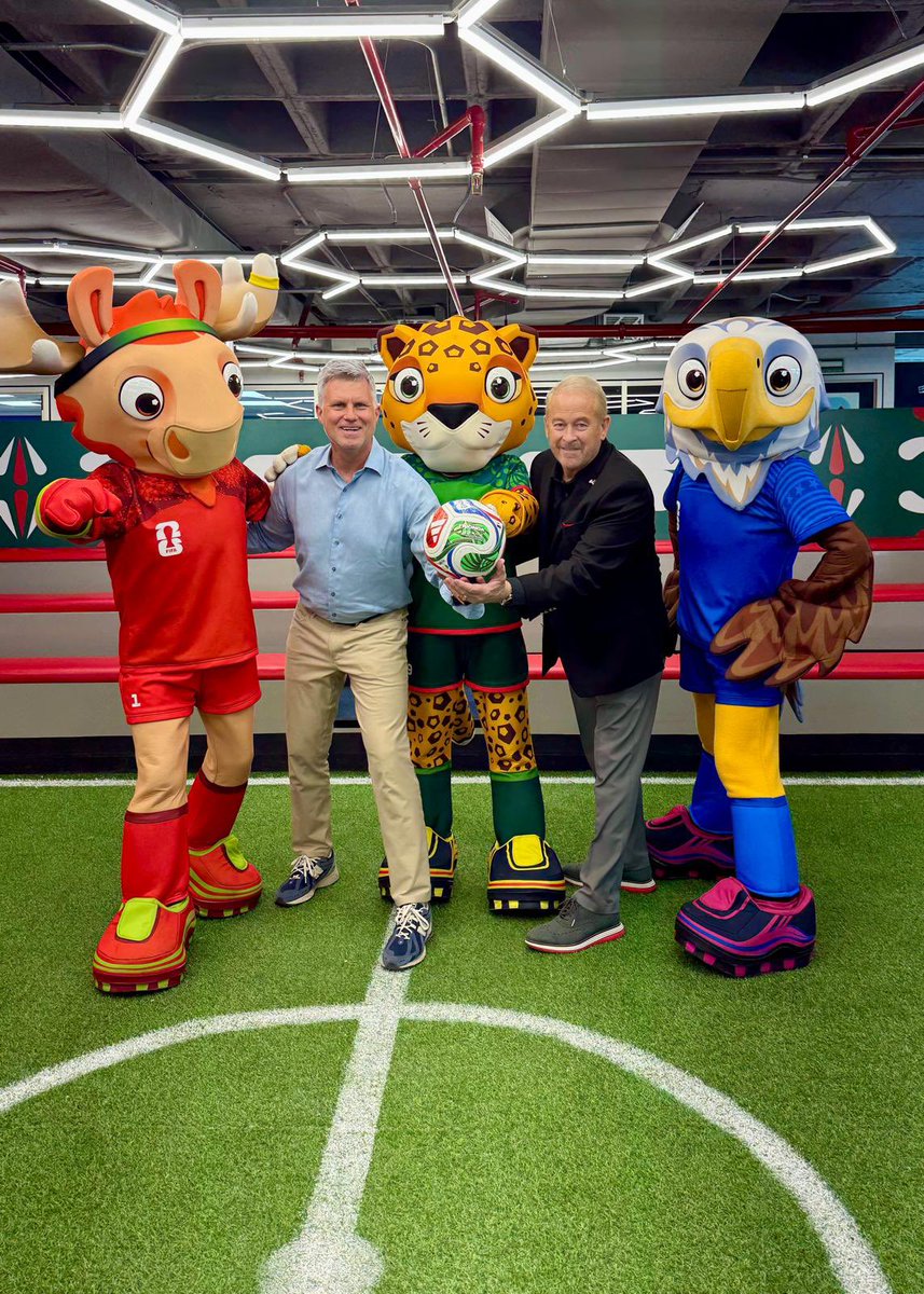 USAmbMex's tweet photo. In one week, the FIFA World Cup begins.  We are excited for what will be the largest sporting event in history. Together, our three countries 🇺🇸🇲🇽🇨🇦 will show the world what North America can achieve when we work side by side.  We are committed to making this not only the biggest World Cup ever, but also the safest and most memorable.  More than a tournament, this is a celebration of the people-to-people ties that unite our nations and the brighter future we are building together.