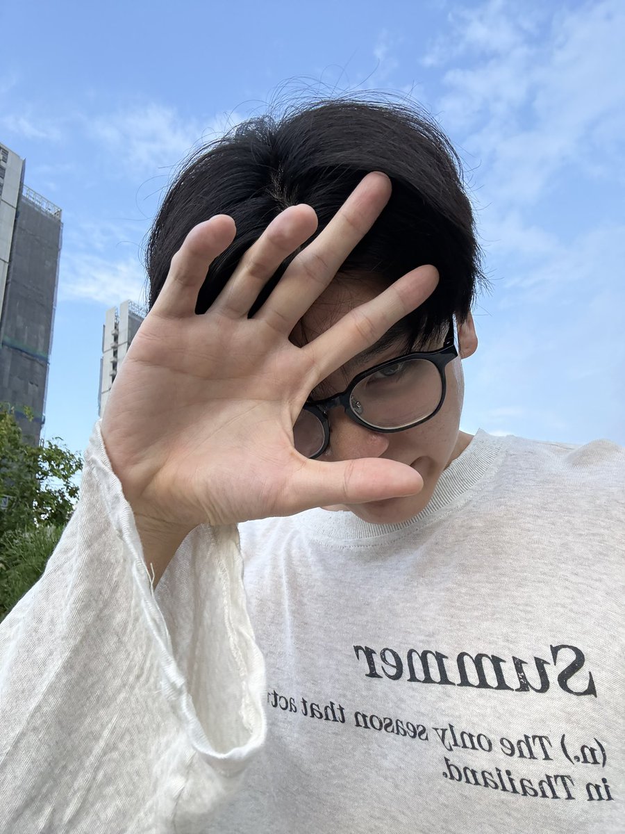 SaranPie's tweet photo. จะไฟนอลแล้วหรอ #LatelyItsWinterSeason https://t.co/1GEk9TGUMK