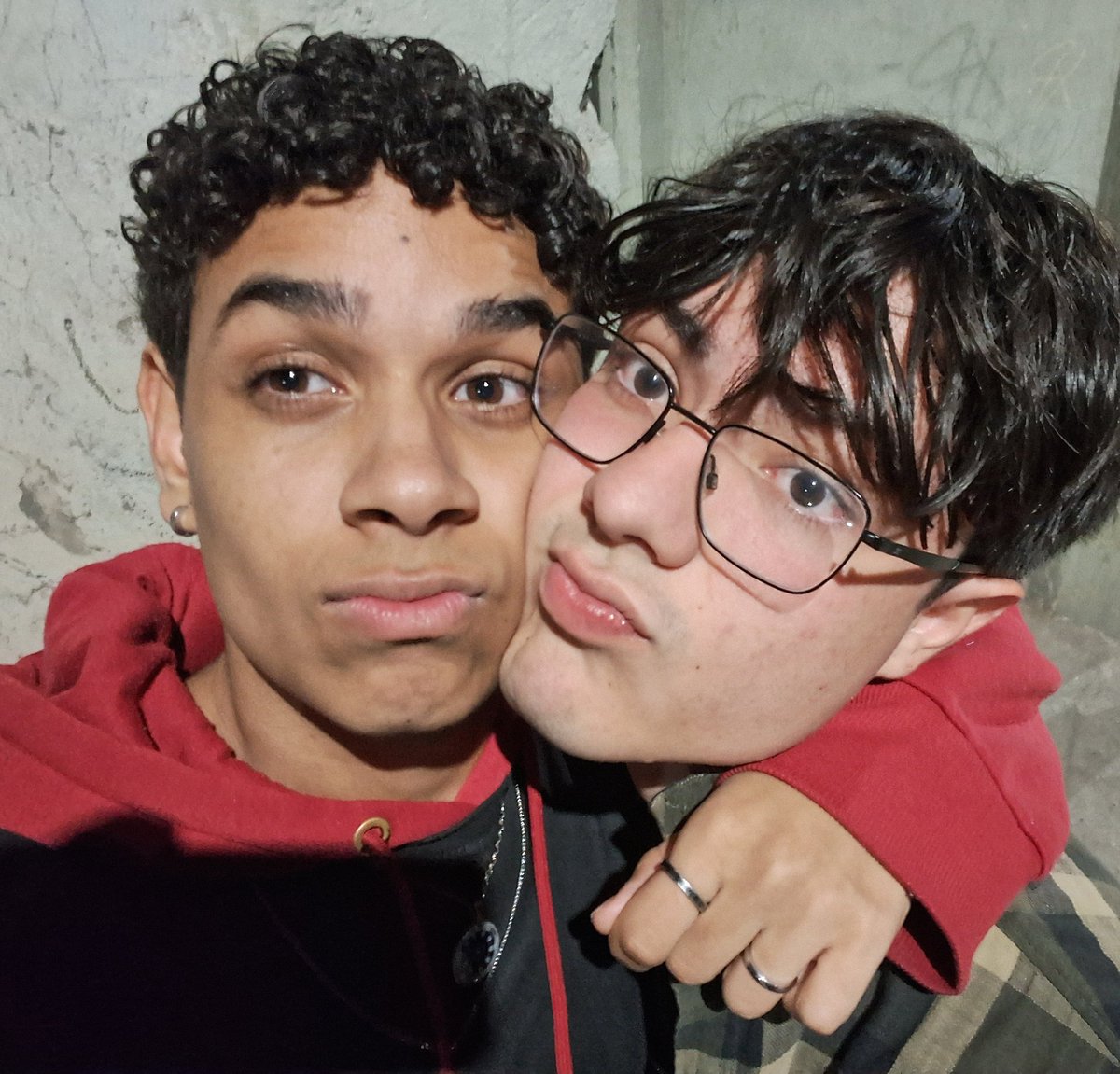 advethur_'s tweet photo. feliz mês do orgulho para nós bissexuais, até pq namorar um homem não me faz gay!! https://t.co/Qsl1bsQAbg