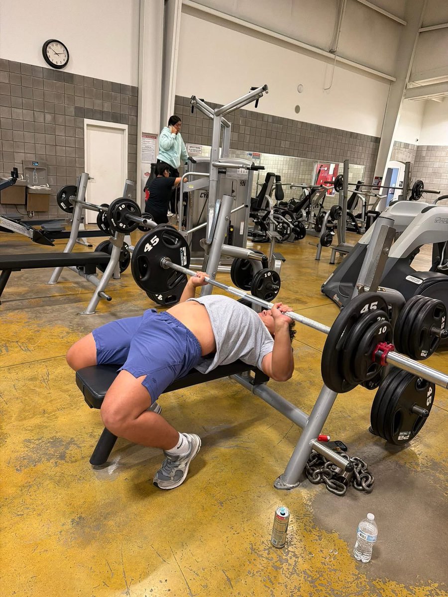 CoachT256's tweet photo. June 2 workout ✅! #ValleyWillRoll

@CaydenOliver17 @coach_emays @Qblack_3 @Coach_Griffin32 @CoachJakeWilson https://t.co/rY4rkvlEiF