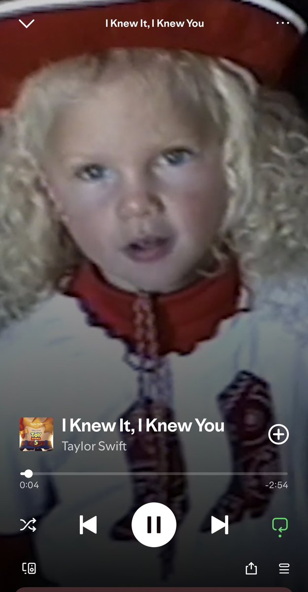 mattmin29's tweet photo. omg baby taylor!!! so cute so perfect ☁️ #IKnewItIKnewYou @taylorswift13 https://t.co/z3MdlBwETs