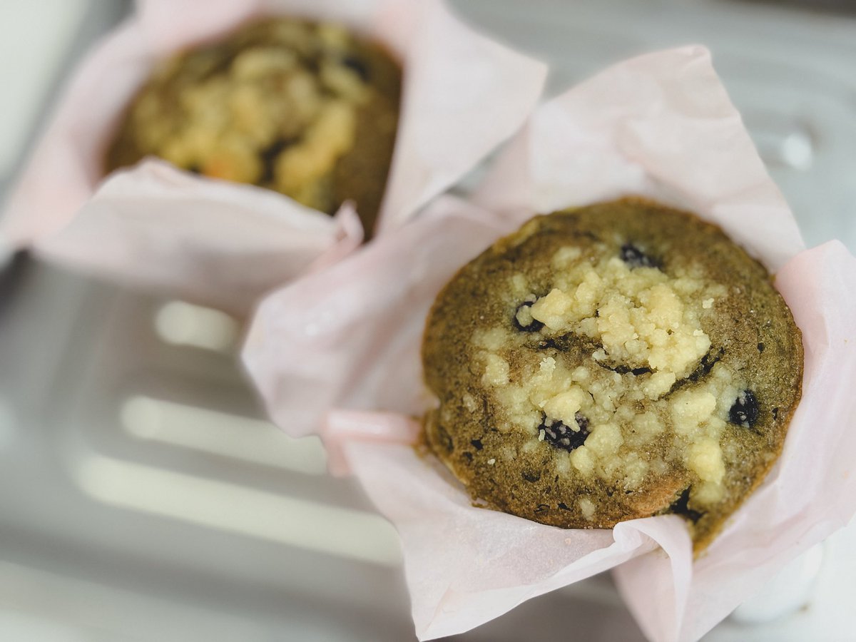 sayangchuchu's tweet photo. #LUNEbakes #LUNEeats #LUNEbored #LUNEsad #missingyumahours it's cheese blueberry muffins 🙂↕️ https://t.co/VXNxxKLdW3