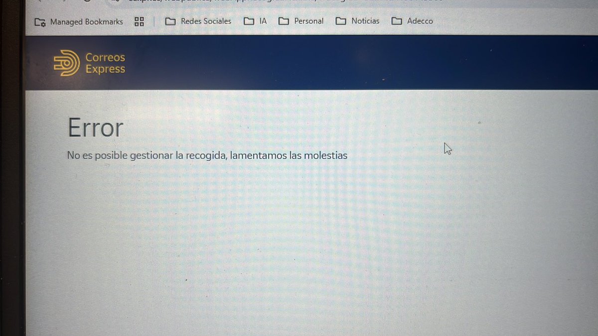 a_alban's tweet photo. @Cex_responde me mandáis mail para confirmar recogida. El link me manda a esta página. Llamo por teléfono a la maquinita que no reconoce ni el número de pedido ni nada. 
En bucle. 
Me podéis dar una solución? Gracias https://t.co/3wMaBaOB1E