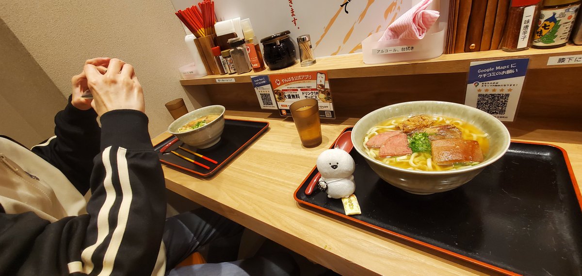 datenohito's tweet photo. ねんがんの沖縄ソーキそば
( 🤟🏻 °꒳ ° )🤟🏻Foooooooooooo https://t.co/x8AvjgNkh3