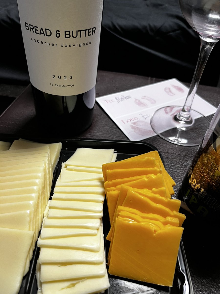eloniswatching's tweet photo. Retired life is wine and cheese to end the night after a fun time in Atlanta  watching the @IndianaFever  beat the dream. https://t.co/u50i36hV8l