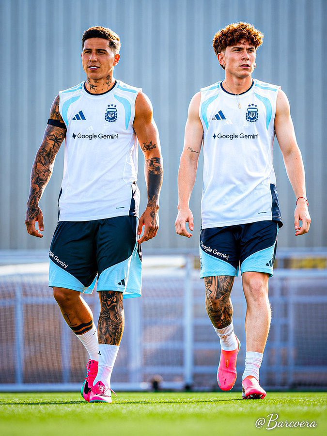 _kobbyphocus's tweet photo. We must see this two play together at Stamford Bridge.💙 https://t.co/6TCU4dsK6Y