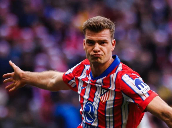thefulltimezone's tweet photo. 🚨 Juventus are interested in signing Atlético Madrid striker Alexander Sørloth.

The 30-year-old Norway international has emerged as a target for the Italian giants. [Gazzetta dello Sport] https://t.co/PF6QqHr7Cs