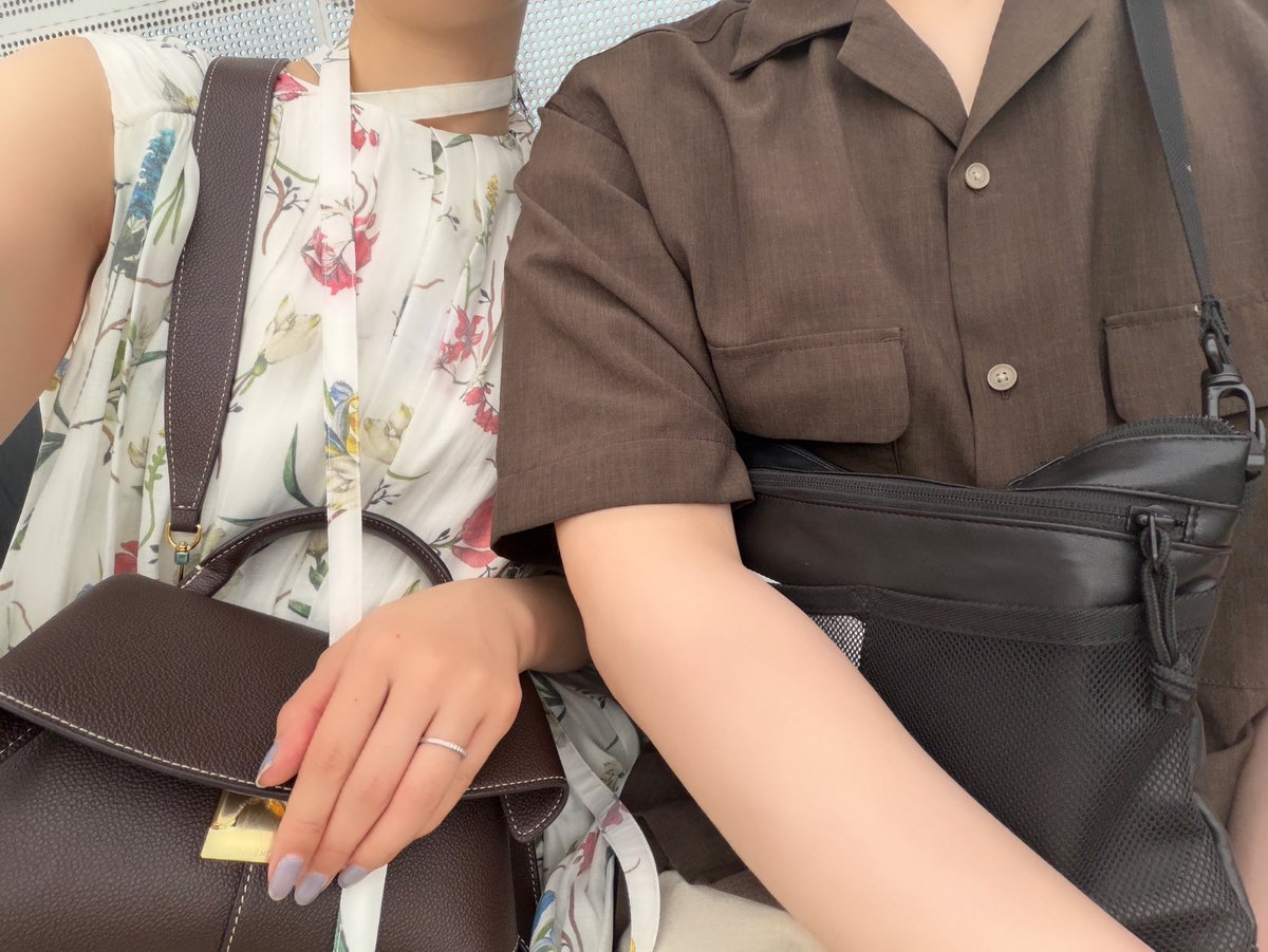 kasumi___note's tweet photo. 楽しい有給休暇🎶
ánuansのワンピが可愛くて楽ちんでよかった🦢🩰
ワンピースの着丈は写真1枚目ALTに✍️ https://t.co/oZCdcNFw0w
