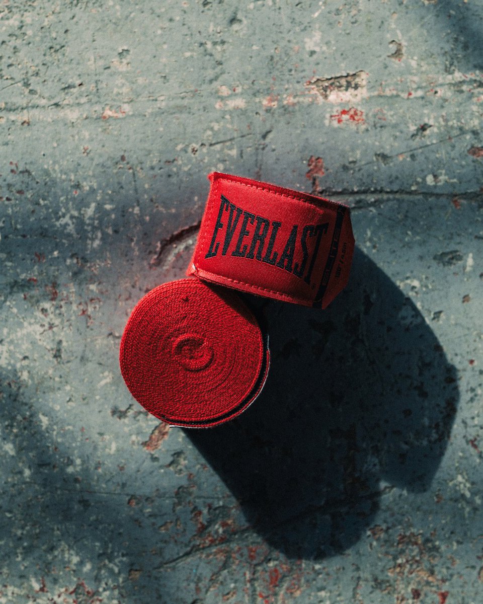 EverlastTr's tweet photo. Antrenmanda kırmızı mı, siyah mı?

Biz bugün kırmızıyı seçtik. 🔥

#ChoiceOfChampions #TeamEverlast #EverlastTürkiye https://t.co/3Wvc3kgsuC