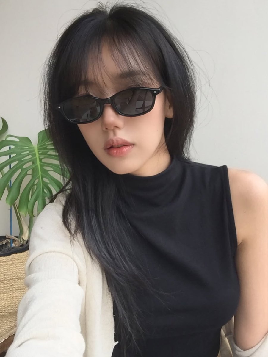 lash_seoul's tweet photo. 2026 Ray Code New Release✨

モデル着用 : JUNE (S) C1  

🔗オンラインストア 
https://t.co/HEQebJelOw 
🔗オフラインストア
2F, 255-1 Itaewon-ro, Yongsan district, Seoul, Korea

＃めがね #サングラス ＃韓国ファッション https://t.co/TNnrgJDUle