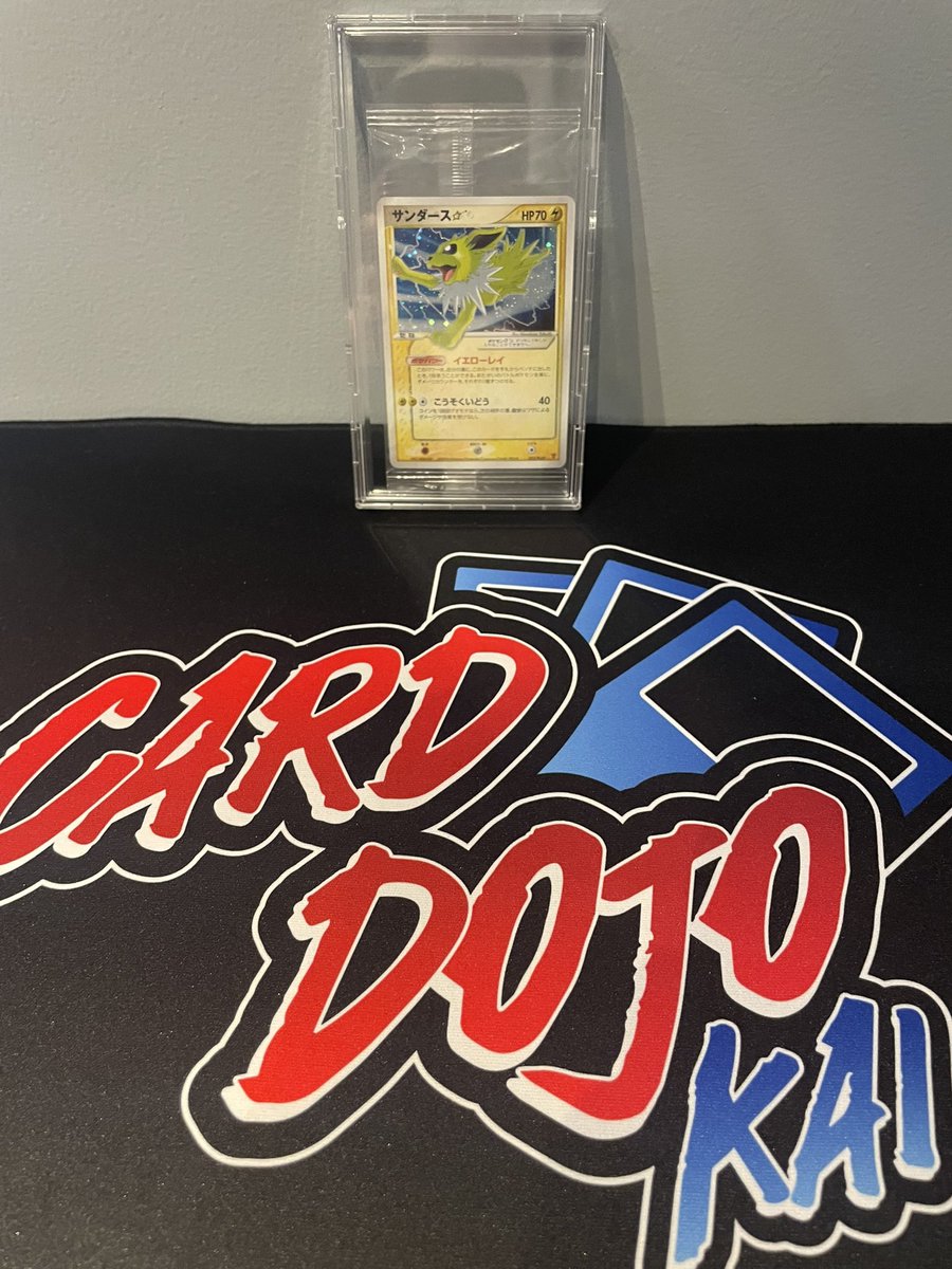 CardDojoKai's tweet photo. ✨御購入御礼✨
サンダース ⭐︎(ゴールドスター)未開封品完売しまきた‼️

御購入誠にありがとうございます🙇

珍しいカードやスラブ、未開封品をお求めの方はCard Dojo KAIまでお越し下さいませ‼️ https://t.co/LnvWzKGkjj