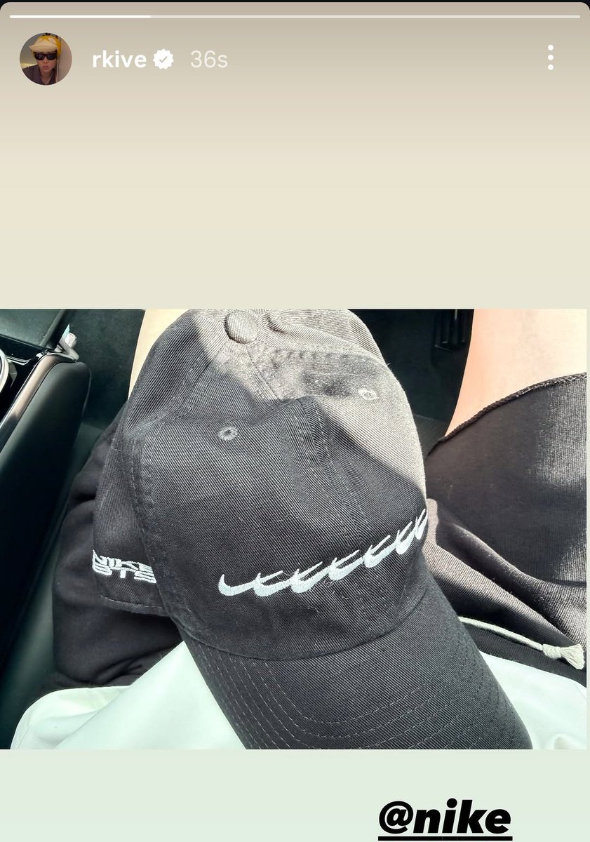 there are 7 nike logos on the cap 😭😭 nike x bts