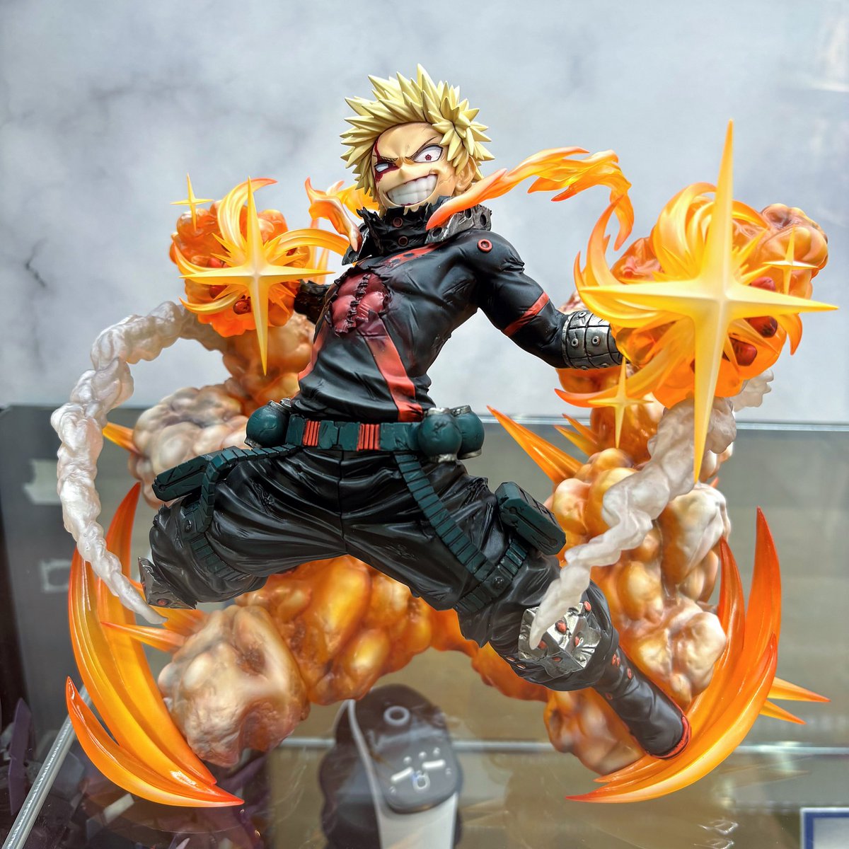 iiittt_7's tweet photo. ARTFX J 爆豪勝己 FINAL SEASON Ver.
彩色展示💥💥

これは良すぎる…🤦🏻‍♂️
彩色なくてもかっこよかったのに彩色付いたらさらにかっこよさが…🔥
ショートに引き続き絶対に予約させてもらいます💪🏻

#僕のヒーローアカデミア
#ヒロアカ https://t.co/iuEdp3H3BH