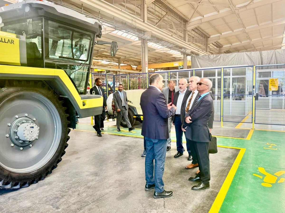 ETEmbassyANK's tweet photo. H.E.Amb.Adem Mohamed and his delegation visited Agrional Agricultural Machinery in Konya to explore agricultural cooperation opportunities.Agrional expressed readiness to expand partnerships in 🇪🇹 through trade, distribution, and investment in support of agricultural development. https://t.co/PtApopaCai