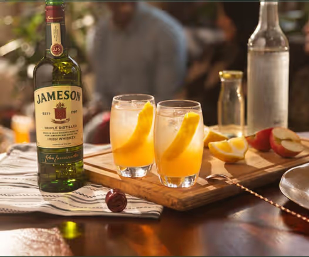 DumbleLizzy's tweet photo. @JamesonSA The Hole In One @AnalysingSA #MustBeAJameson https://t.co/BOf3eZdFaz