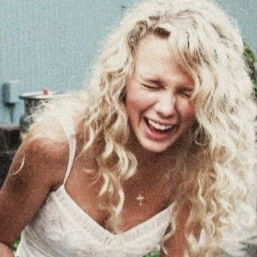 portaldebutbr's tweet photo. wearing that same smile
yeah, it’s been a while. https://t.co/iJSKsbLRxc