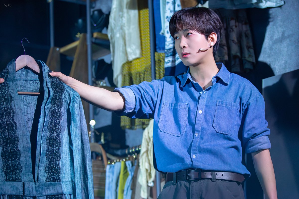 Knote_p's tweet photo. 260531 아웃캐스트 낮공 스페셜 커튼콜 

#함태규 배우님 https://t.co/kzwbyc3FqN