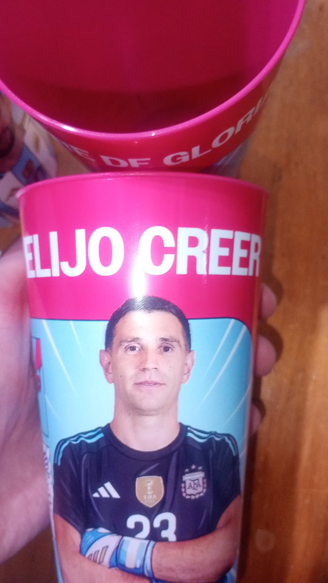 bjsAgus_'s tweet photo. La bolucompra más jijeante que hice. 21 añubis y a 4 meses de cumplir 22 el anon https://t.co/ZucwbB3McS