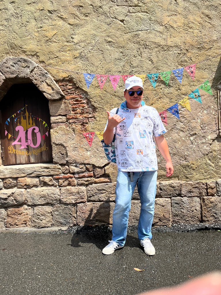taki_GRX133kai's tweet photo. #見た人強制自己紹介

名前　タキさん
性別　男
年齢　35
誕生　10/23
住所　静岡県静岡市
職業　自動車整備士(工場長)
身長　183cm
体重　110kg
苦手　うるさい奴
視力　だいぶ悪い
聴力　普通？
体力　落ちてきた
声質　わからん
趣味　車、ゲーム、ディズニー
特技　何かある？
 酒　  インパの時に飲む
タバコ　吸えない