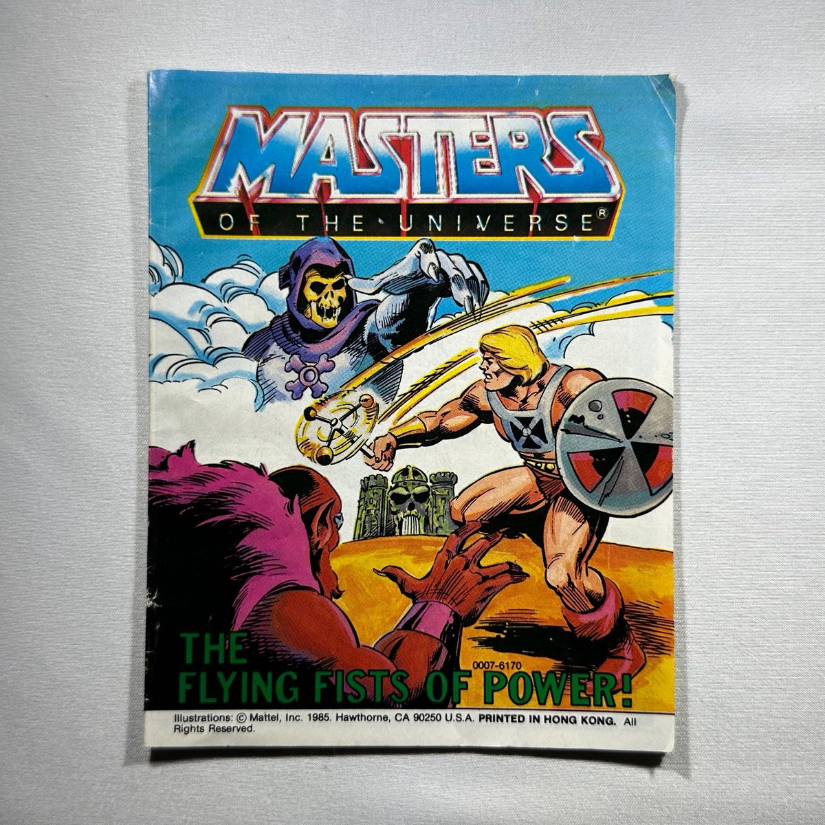 ragtagsales's tweet photo. Masters Of The Universe: The Flying Fists Of Power! Mini-Comic (1985), ORIGINAL!

Bidding starts @ $20.99 or Buy It Now for $29.95!

https://t.co/j7g8IDyJeo

#comics #heman #motu #retro #ebay https://t.co/HLXegQTGNm