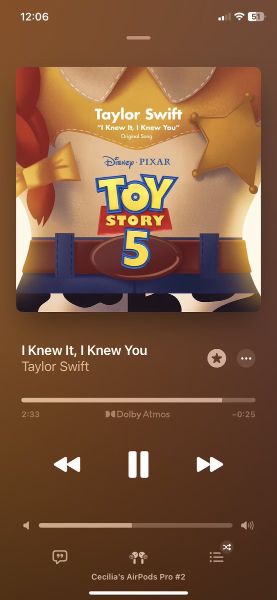 Ceci20GS's tweet photo. @taylorswift13 @toystory ITS SO PERFECT 🥺 https://t.co/wS9fvfKkDB