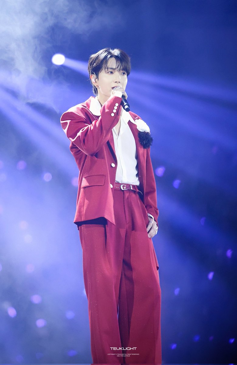 teuklight's tweet photo. [HQ] 260403-05 SJ-CORE 이특

𝑺𝒕𝒊𝒍𝒍 𝒔𝒉𝒊𝒏𝒊𝒏𝒈, 𝒓𝒊𝒈𝒉𝒕 𝒘𝒉𝒆𝒓𝒆 𝒕𝒉𝒆 𝒍𝒊𝒈𝒉𝒕 𝒇𝒊𝒏𝒅𝒔 𝒚𝒐𝒖✨️
온새미로_ 그대를 사랑합니다✨️

@special1004

#이특 #LEETEUK #イトゥク #利特 #온새미로 #슈퍼주니어 #SUPERJUNIOR #SJ https://t.co/6SoITQPkeS