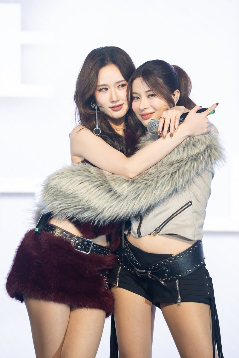 tinychen0909's tweet photo. “Kao: I want to be rich, single lady!
Janeyeh: So far, I’ve never thought about dating because I still like working..”

2 rich, single women will be living together when they retire!!!☝🏻

#KaoJaneJaneKao #janeeyeh #supassra_sp https://t.co/IzjLThkd08