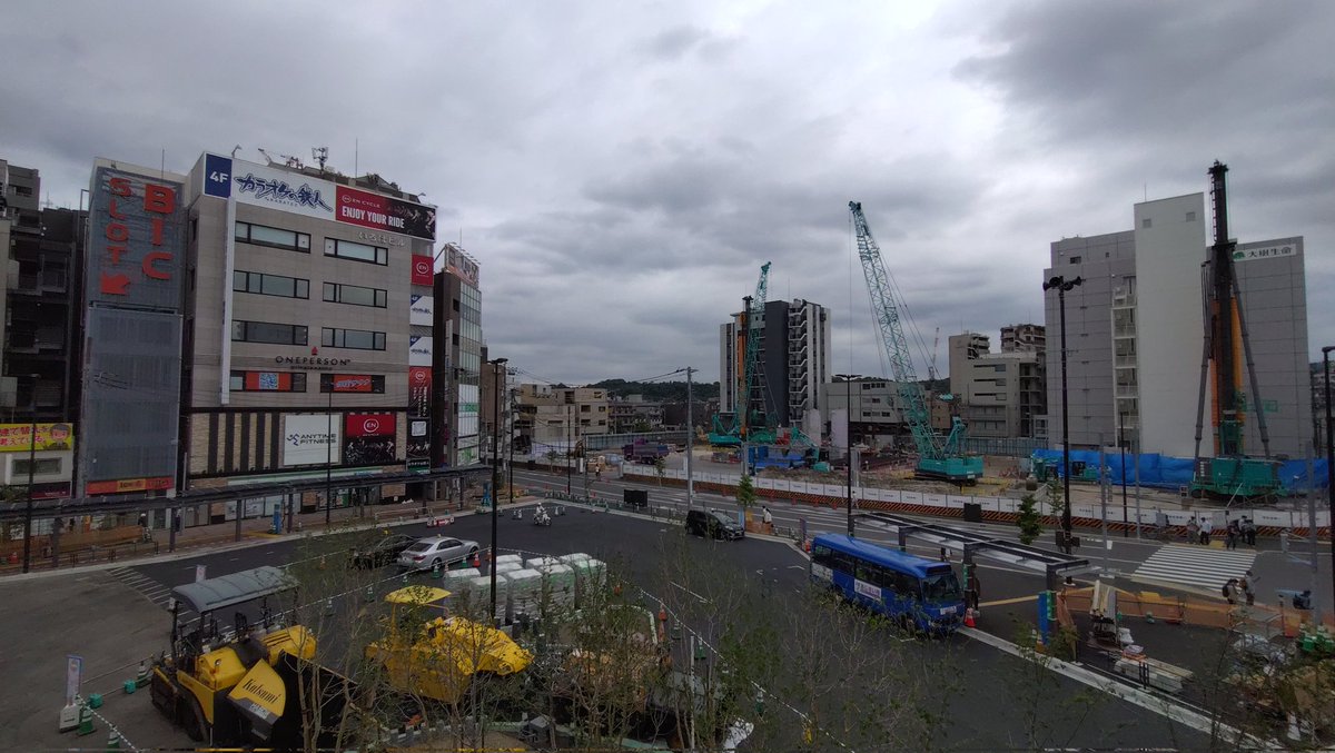 km_jetta's tweet photo. 登戸駅周辺は25年くらいは工事が続いている。この界隈は大きく都市化されていった。 https://t.co/ovHqjvXMUX