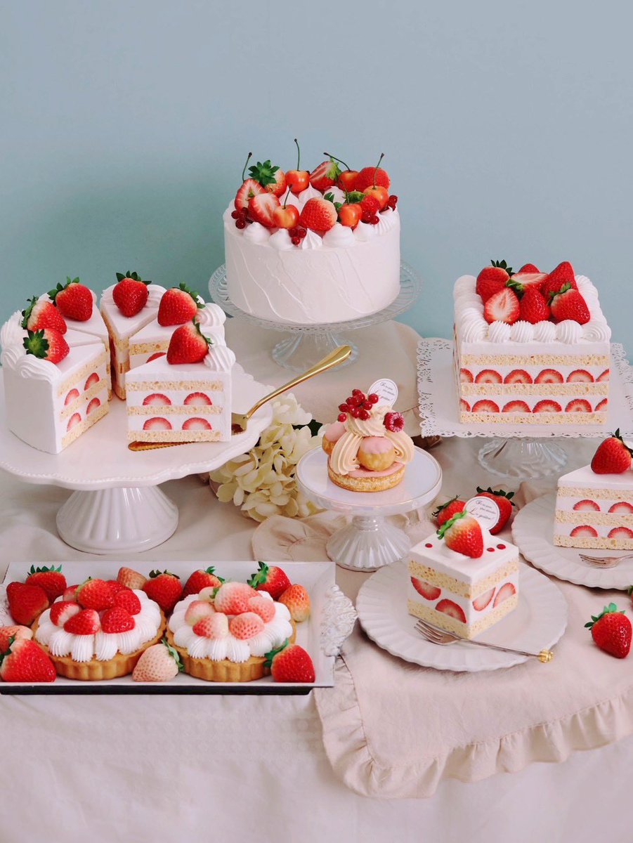 marcle_cake's tweet photo. ディスプレイケーキの展示会まであと2週間！出展する皆様の作品が可愛すぎるのでぜひ実物見に来てほしい♡パート2 https://t.co/aBVlEGaA5e