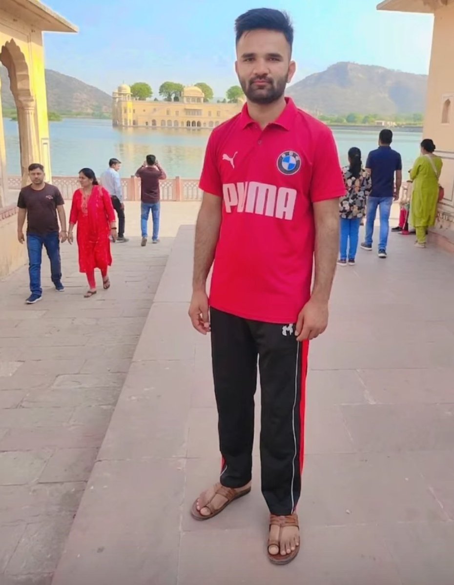 vikrmdev67's tweet photo. जन्मदिन कि हार्दिक बधाई और शुभकामनाएं भाई @Meharam_Gurjar_ 🎂🎉
भगवान देवनारायण आपको हमेशा खुश रखे 🙏 https://t.co/howck8oXTU