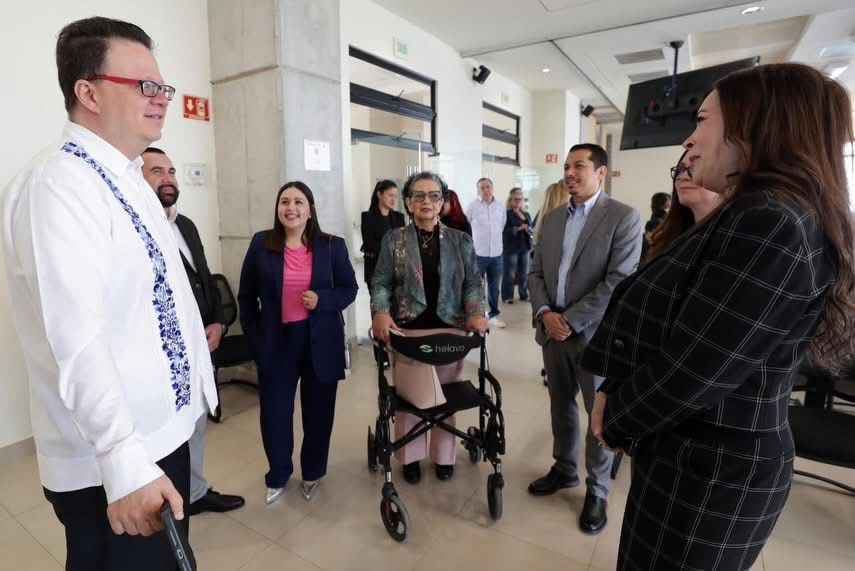 verajuarezf's tweet photo. 📸 Parte 2️⃣: momentos de la Conferencia Magistral “Reforma Judicial”, organizada por el #IEEBC, en coordinación con la Escuela Judicial Electoral e impartida por Felipe de la Mata Pizaña, Magistrado de la Sala Superior del #TEPJF, en las instalaciones del #COLEF. 🗳️📖📚 https://t.co/M9qPx3Iicp