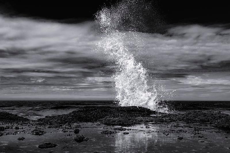 PeloBlancoPhoto's tweet photo. Cape Perpetua Crashing Wave Black and White 2

https://t.co/F5w7zvwBmV https://t.co/XKqItKs4ow