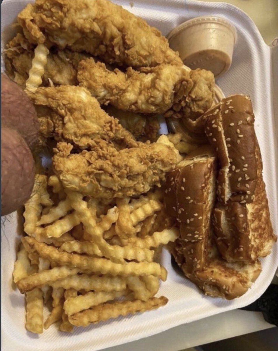 ChickenPackPOA's tweet photo. Olá! Somos um restaurante em Porto Alegre, especializado em frango e frituras!
Estamos disponíveis no iFood! https://t.co/DBwZ8j9WPB