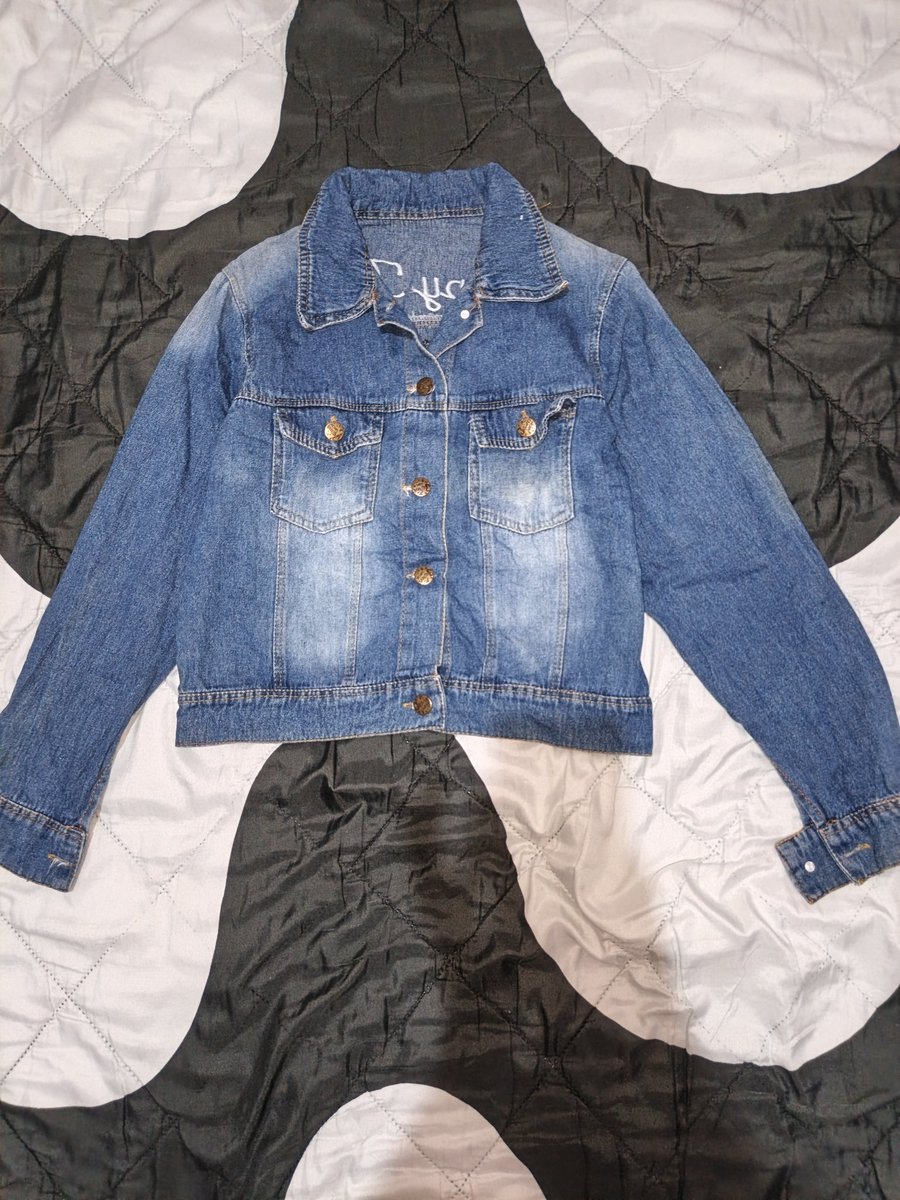 illykhaf's tweet photo. wts preloved jaket denim https://t.co/MajMFI6Uy9