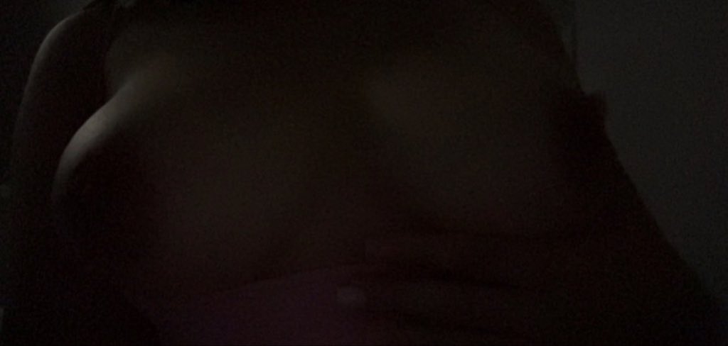 lvumei's tweet photo. tittys lol #vegas #horny #nsfwtwt https://t.co/sXROg2dtLX