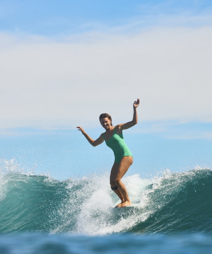 Roxy's tweet photo. Ocean inspired. Adventure approved. Zoe Grospiron in the Roxy Sunshine One-Piece 

https://t.co/1oguRtld2u https://t.co/dLy0IPETiB