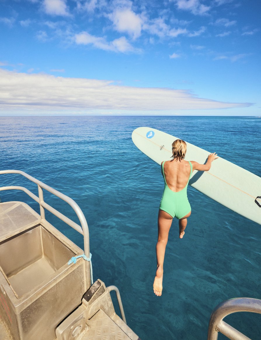 Roxy's tweet photo. Ocean inspired. Adventure approved. Zoe Grospiron in the Roxy Sunshine One-Piece 

https://t.co/1oguRtld2u https://t.co/dLy0IPETiB