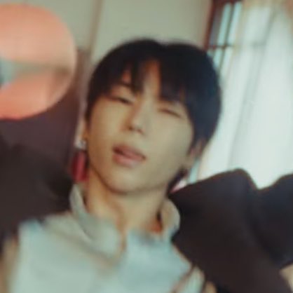for_ninei's tweet photo. taehun tunnel vision 

(my main dancer 🥺🫶🏻) https://t.co/7sqyn9E9QF